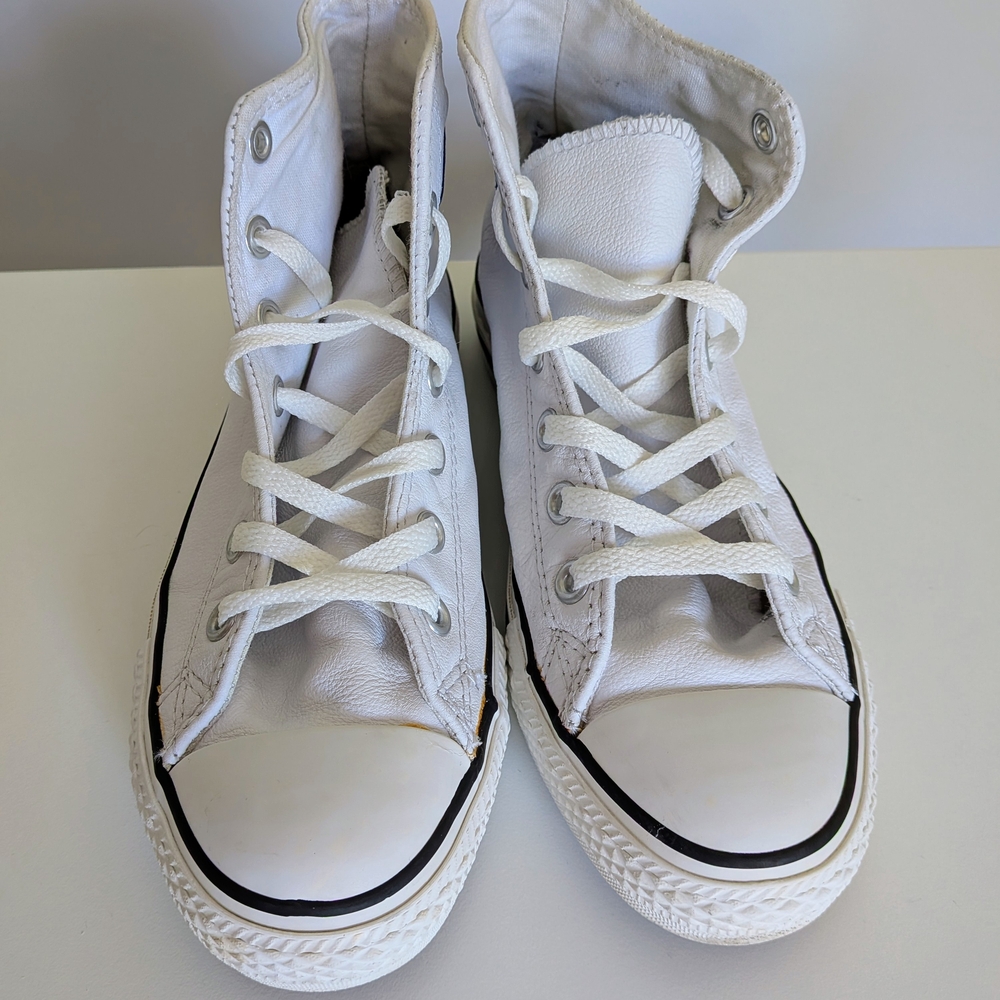 RARE Converse Chuck Taylor All Star Hi-Top Sneakers – White Leather - Women 7.5 - Picture 2 of 7